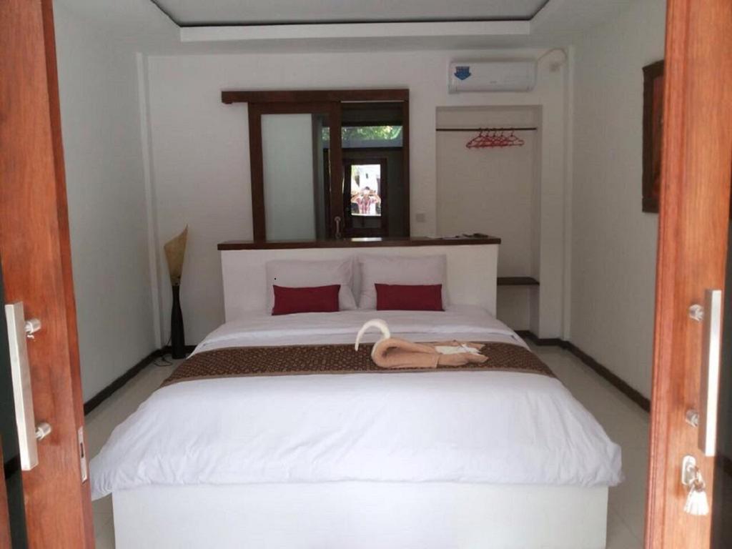Hotel Zamburger Lombok - Previously Alam Mimpi Hotel Mangsit Room photo