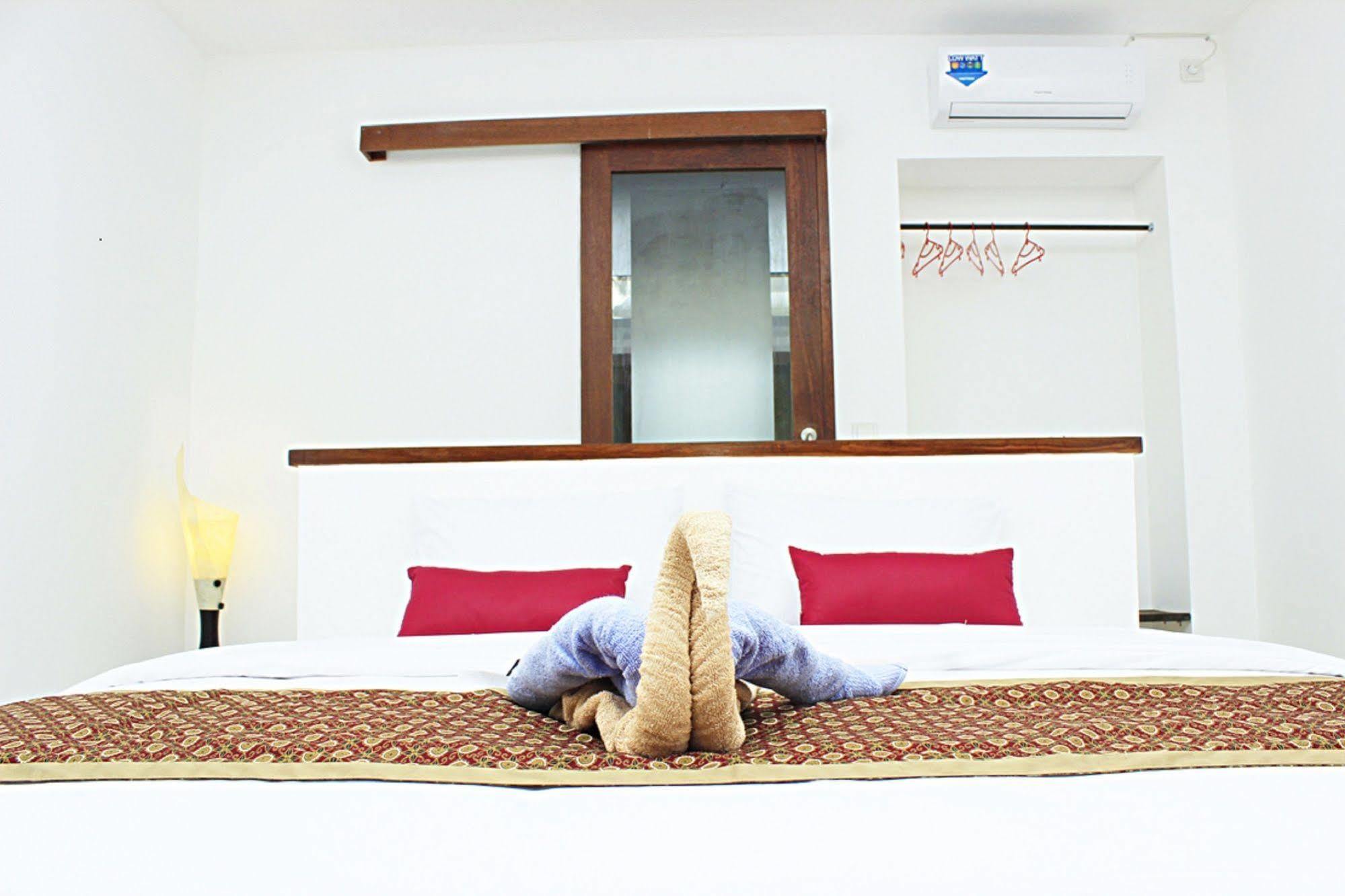 Hotel Zamburger Lombok - Previously Alam Mimpi Hotel Mangsit Exterior photo